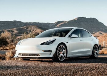Noticias guia esencial para el mantenimiento del coche electrico 350x250 - Noticias