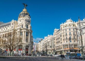 Noticias Las ciudades que ya aplican limitaciones para coches con etiqueta B 350x250 - Noticias