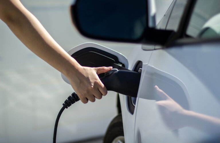 este cambio fiscal va a encarecer tu coche y casi nadie te lo ha explicado asi