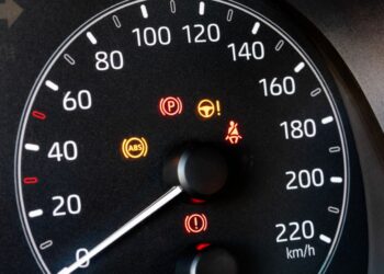testigos del coche que significan y que hacer cuando se encienden 350x250 - Noticias